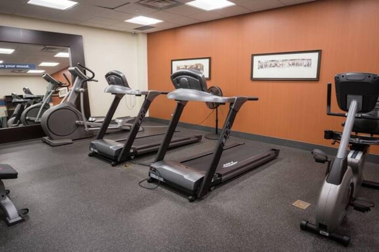 Hampton Inn By Hilton Elliot Lake Ontario Canada Exterior foto
